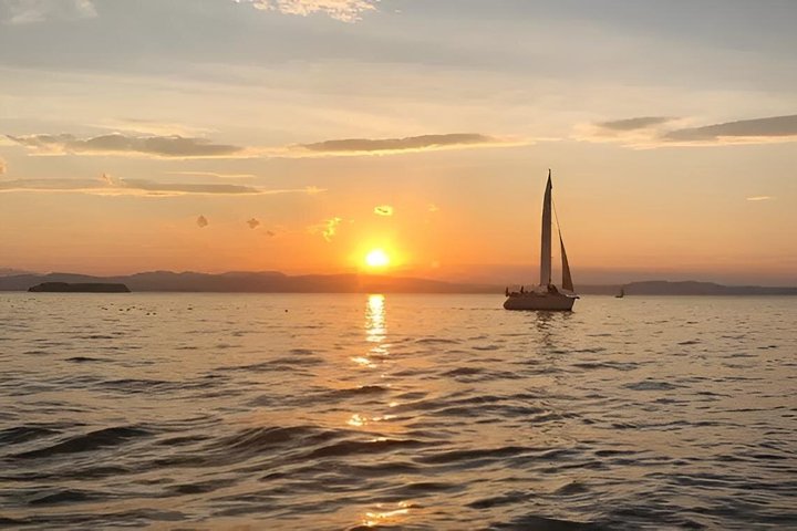 Public Sunset Sailing Cruise on Lake Champlain