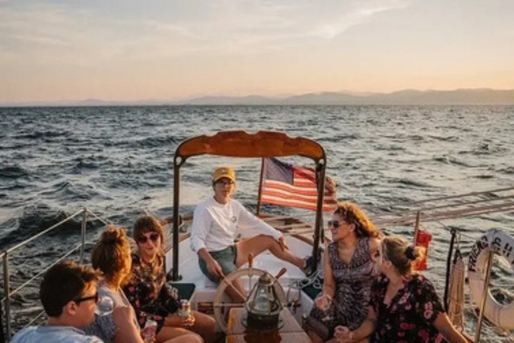 Public Sunset Sailing Cruise on Lake Champlain