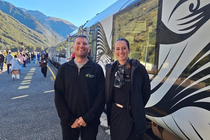 TranzAlpine Train & Small Group Tour to Arthurs Pass with Lunch