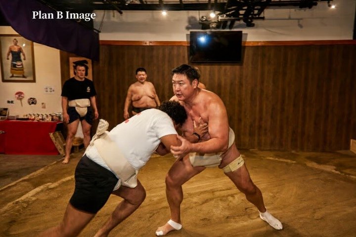 Tokyo Ginza Sumo Experience: Performance vs Pure Practice
