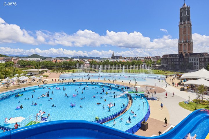 Huis Ten Bosch Full Day Bus Tour From Hakata