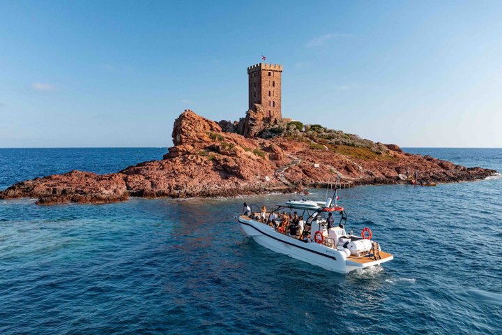 Esterel Calanques Boat Tour from Saint-Raphael 2.5 Hours