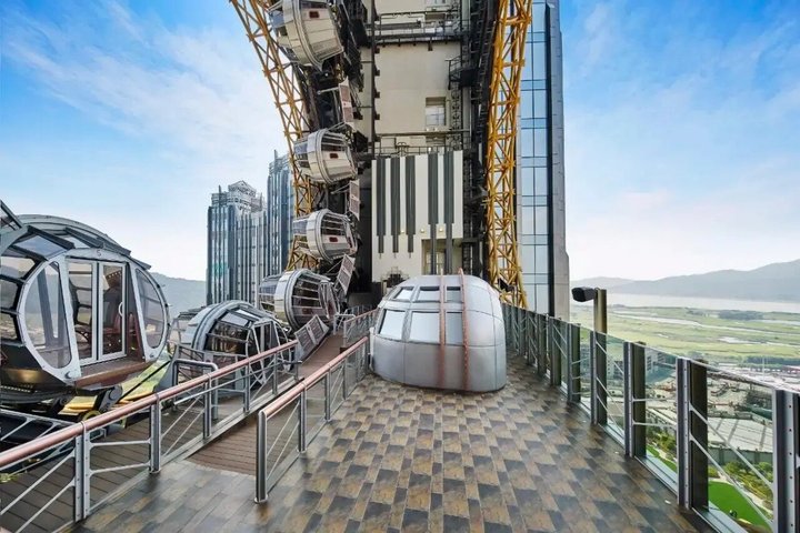Macau Studio City Eight Figure Ferris Wheel