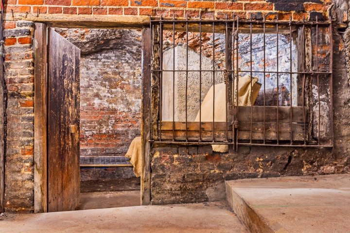 Tour of a Hidden Medieval Street Beneath the City of Norwich