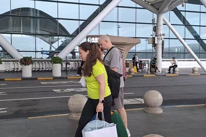 Guangzhou Baiyun Airport (CAN) Private Transfer to Hotel