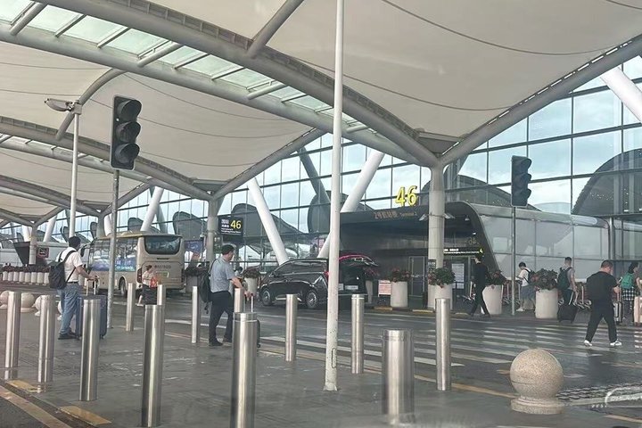 Guangzhou Baiyun Airport (CAN) Private Transfer to Hotel