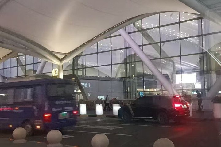 Guangzhou Baiyun Airport (CAN) Private Transfer to Hotel