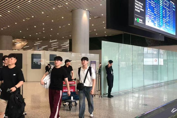 Guangzhou Baiyun Airport (CAN) Private Transfer to Hotel