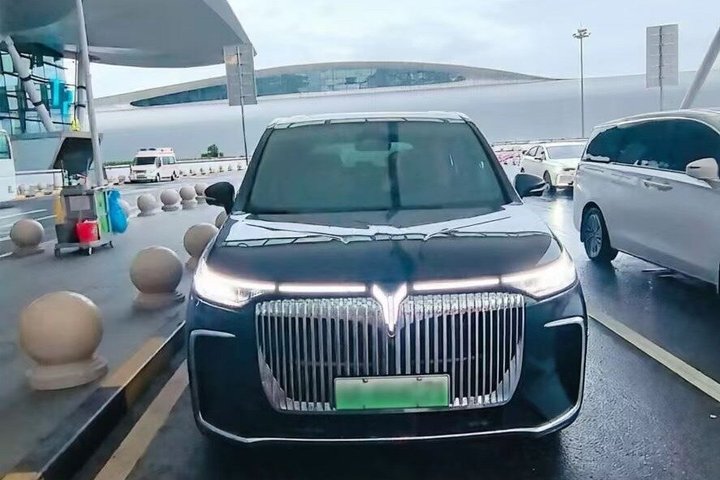Guangzhou Baiyun Airport (CAN) Private Transfer to Hotel