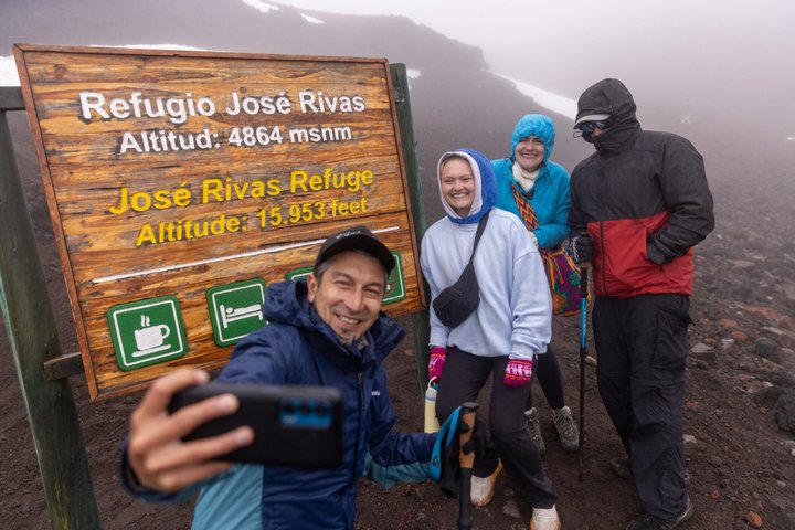 Cotopaxi tour from Quito -horseback ride and hike-NO TOURISTY way