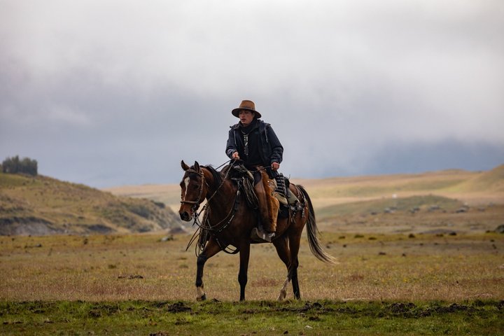 Cotopaxi tour from Quito -horseback ride and hike-NO TOURISTY way