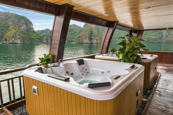 2-Day Ha Long-Lan Ha Bay-Bai Tu Long Bay 5 Star Cruises & Balcony