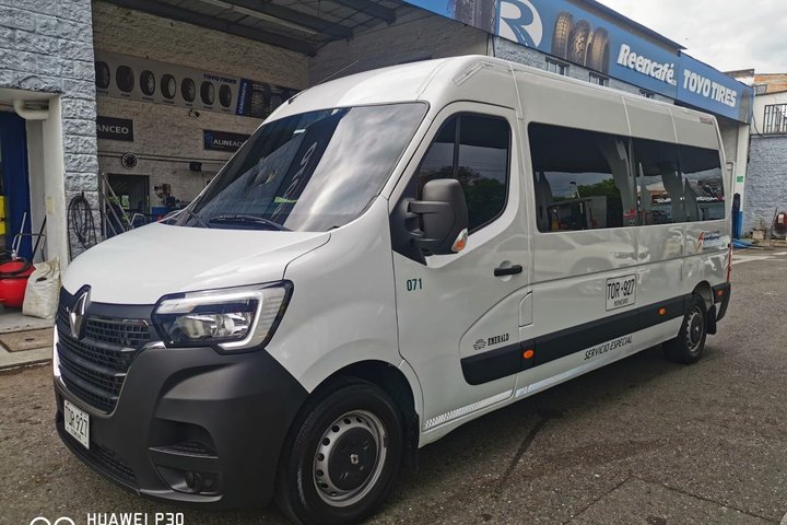 Private Transfer Armenia or Pereira Airport to Salento