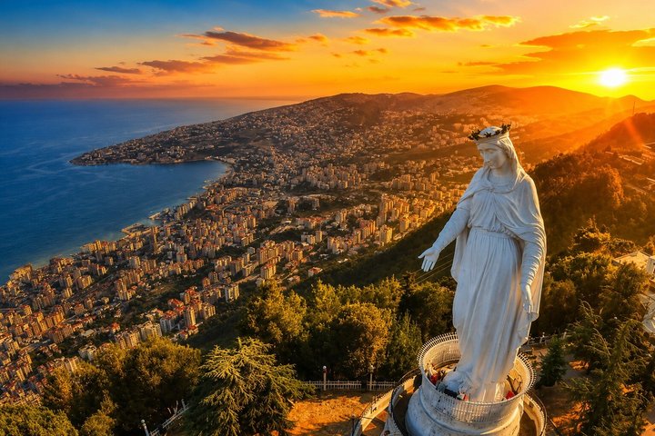 Guided Small-Group Tour to Jeita, Harissa, Byblos with Lunch