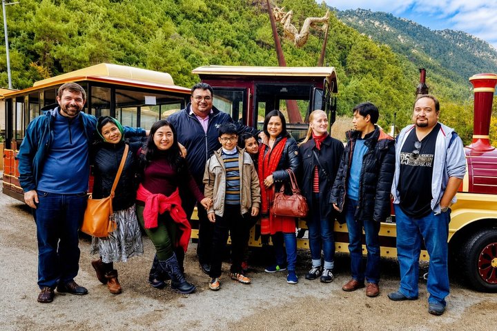 Guided Small-Group Tour to Jeita, Harissa, Byblos with Lunch