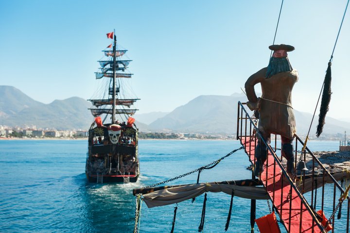 Alanya All Inclusive Pirate Boat Trip With Hotel Transfer
