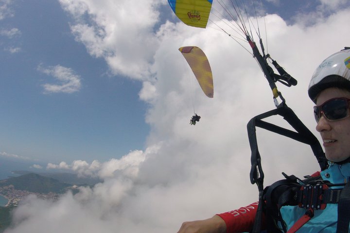 Budva: First-Time Tandem Paragliding Experience with Instructor