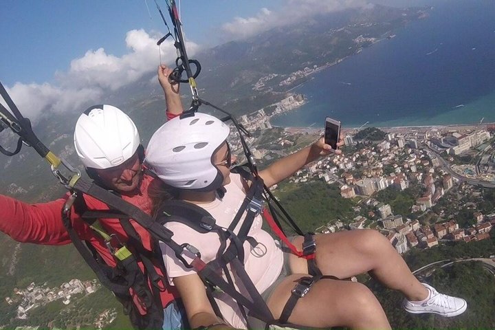 Budva: First-Time Tandem Paragliding Experience with Instructor