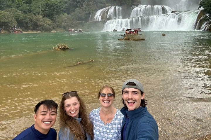 Cao Bang: Ban Gioc Waterfall Day Tour & Local Experiences
