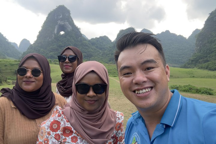 Cao Bang: Ban Gioc Waterfall Day Tour & Local Experiences