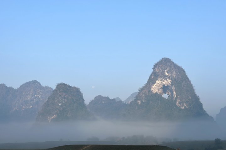 Cao Bang: Ban Gioc Waterfall Day Tour & Local Experiences