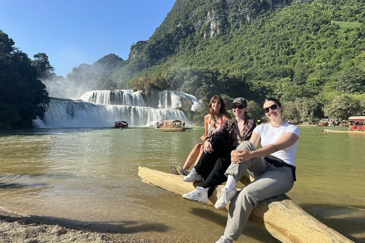 Cao Bang: Ban Gioc Waterfall Day Tour & Local Experiences