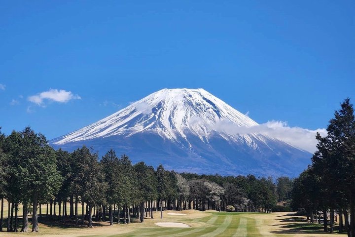 Golf in Japan (Experience golf in Japan with Full Support)