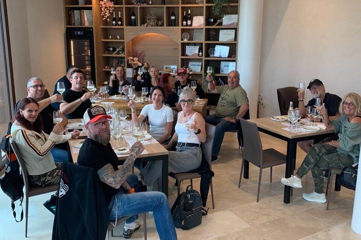 All inclusive Private Prosecco Hills Tour - 2 Wineries and Lunch.