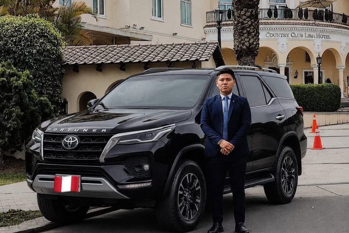Premium Private Transfer Lima Airport (LIM) Meet & Greet 24/7