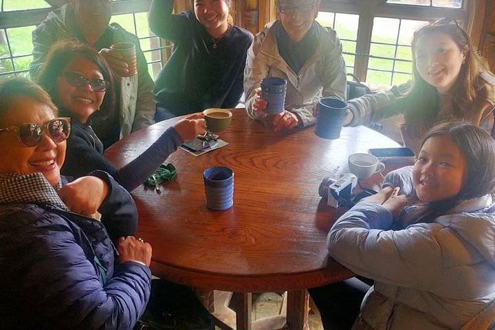 Hobbiton Movie Set Small Group Tour from Auckland