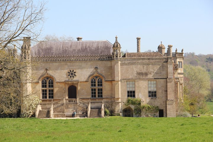 Private Cotswolds Day Tour: Small-Group Luxury in a Mercedes