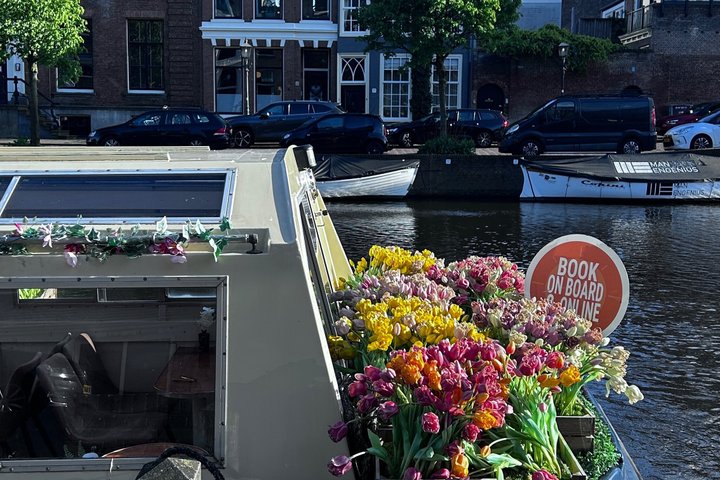 Haarlem Smoke Cruise: 420 Friendly & Drinks - Local Culture Tour