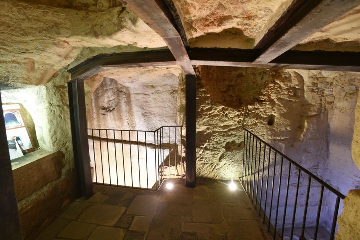 Tour of Lecce with a visit to the basement of the ancient synagogue
