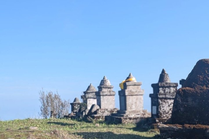 Sandakphu 6 Day Trek with Guide and Meals