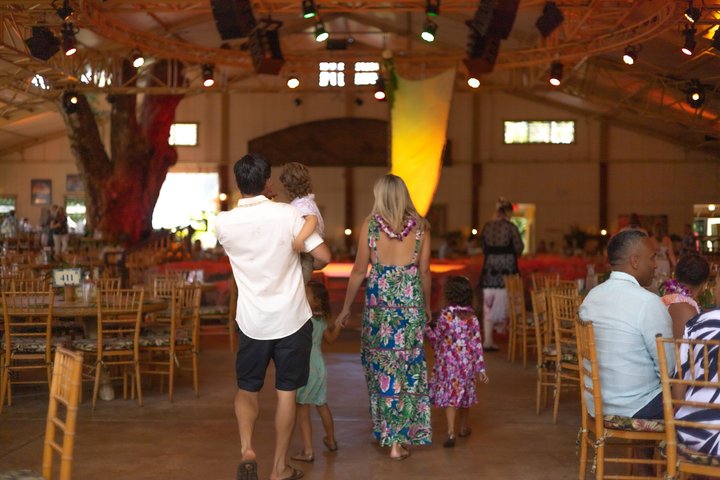 Kauai: Luau Kalamaku with Buffet Dinner and Show