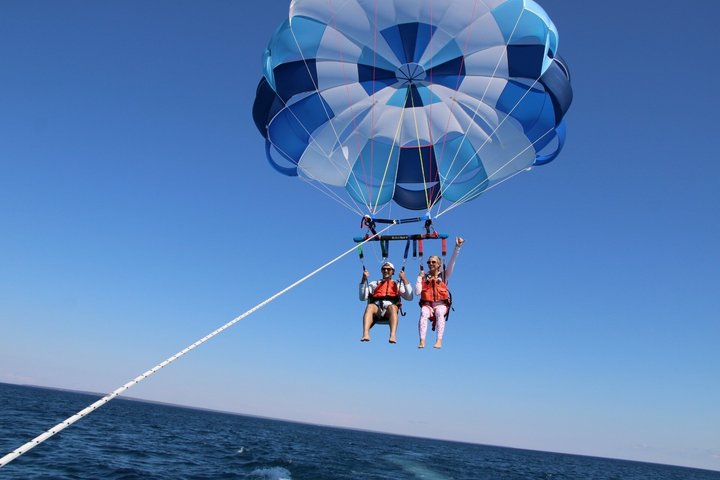 Mackinaw City Parasailing