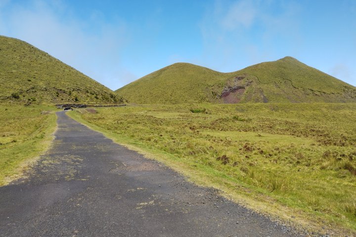 Pico Lakes and Highlands Tour Volcanic Lagoons Experience