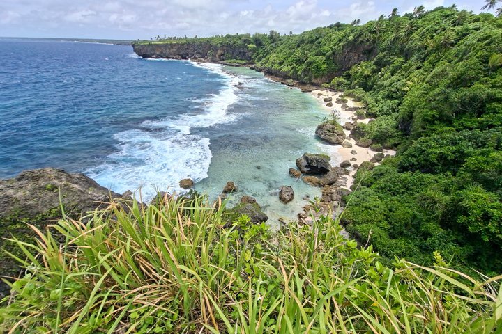 Tongatapu Highlights Tour from Royal Sites to Coastal Wonders