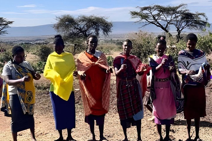 1 Day Trip to Serval Wildlife Sanctuary and Maasai village tour