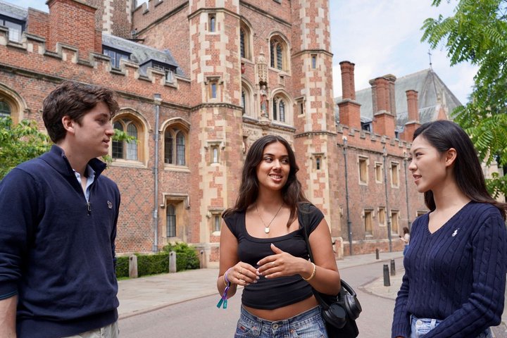 Cambridge University Student Walking Tour | Kings College Option