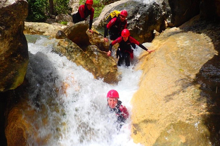 Canyoning in the Sierra and Guara Canyons