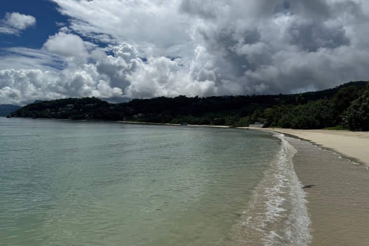 Private Airport , Hotel and ferry Transfer in Seychelles