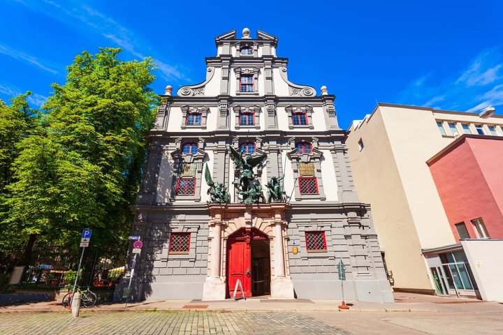 Hello Augsburg: Private 2-Hour Intro City Walk with Local Guide