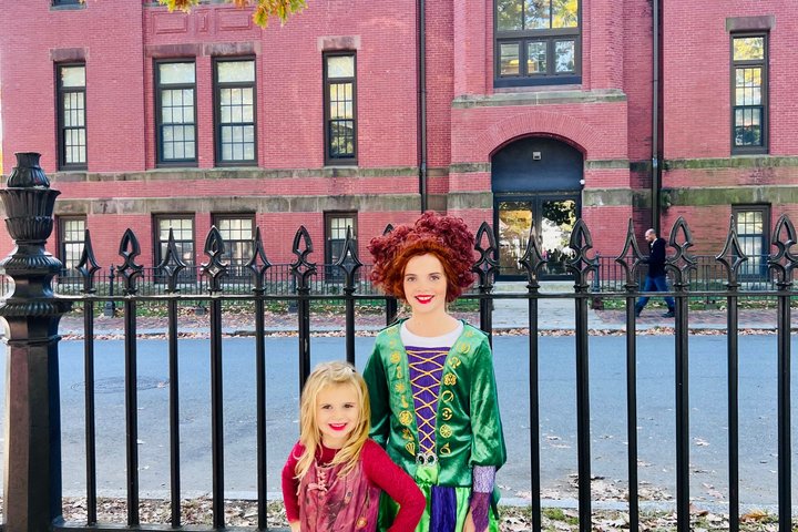 The Official "Hocus Pocus" Movie Locations Tour of Salem