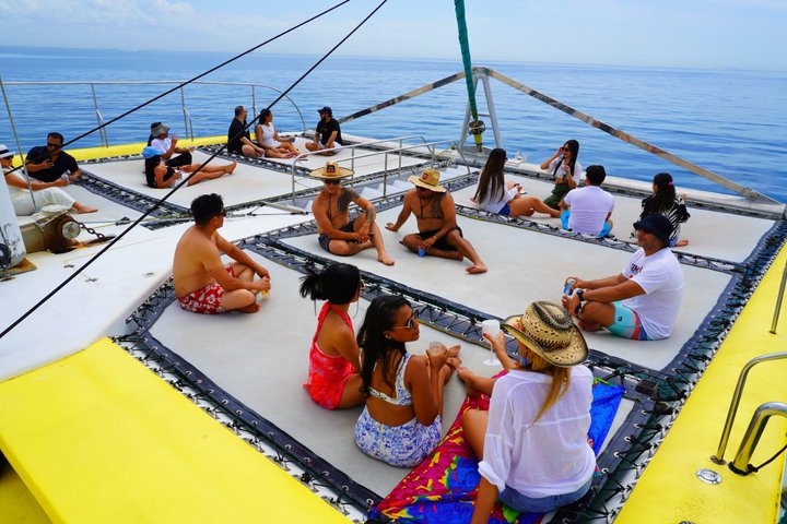 All-inclusive 8-hour catamaran tour to Isla Taboga from Panama City