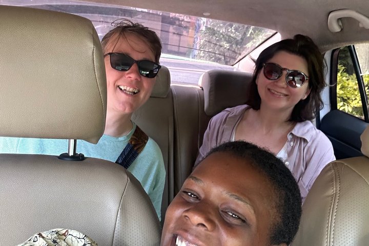 Kigali Private Car Guided City Tour by a Local