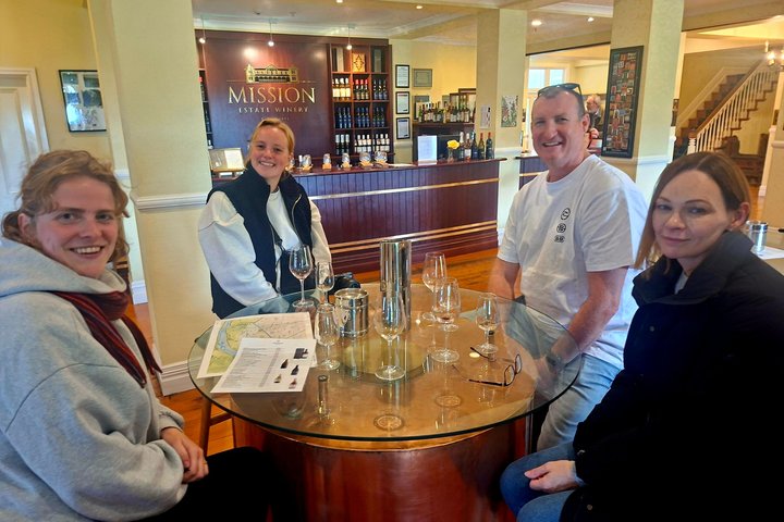 Napier Gourmet Winery Luncheon + tastings at 3 Great Wineries
