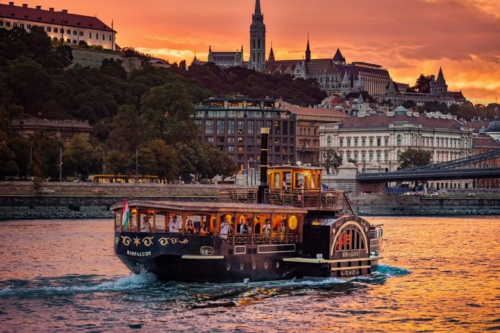 Budapest Paddle Steamer Danube Cruise with Tokaj & Audio Guide