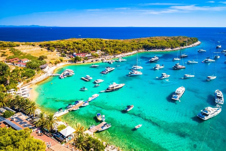 Private tour from Hvar Blue cave & paklinski islands