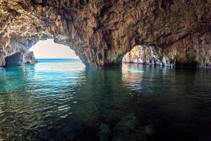 Private tour from Hvar Blue cave & paklinski islands